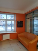 

В двух городских стационарах появились памятные доски в честь сотрудников, погибших от COVID-19 рисунок
