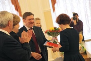 

В Смольном чествовали победителей второго конкурса народного признания «Наш любимый ВРАЧ» рисунок
