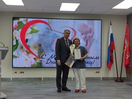 

В Медицинском колледже №1 торжественно отметили День акушерки рисунок
