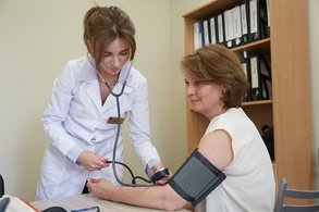 

В Петербурге проходит Неделя информирования о важности диспансеризации и профосмотров рисунок
