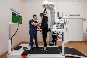 

В центре реабилитации Госпиталя для ветеранов войн начали принимать больных после COVID-19 рисунок
