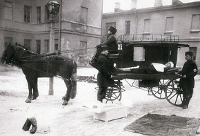 

Городская станция скорой помощи отметила 125-летний юбилей рисунок
