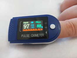 

В Петербурге закупили более 20 тысяч пульсоксиметров рисунок
