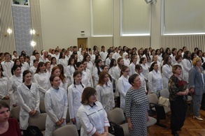 

Медики за партами: в медицинских колледжах и техникумах Петербурга начался новый учебный год рисунок
